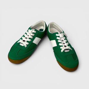 Madden Girl Green & White Retro-Style Sneakers Size 7.5